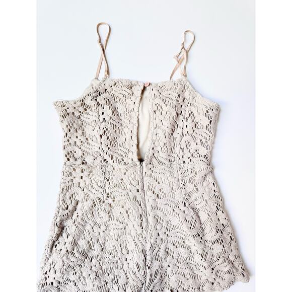 Sage Gray & Beige Blend Floral Crochet Lace Strappy Mini Romper Women's Small - Picture 6 of 9